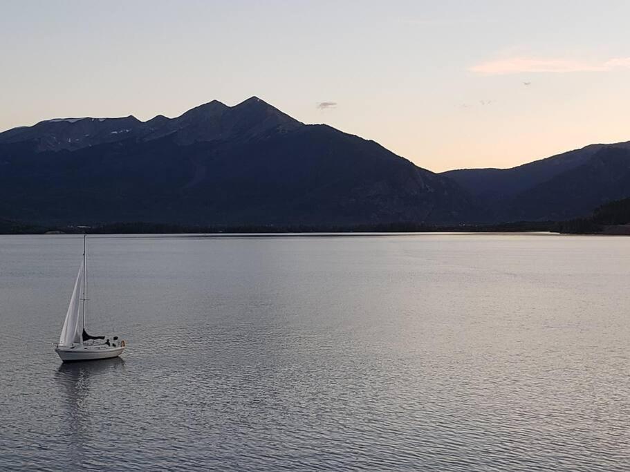 Lake Front Condo 1Bd - Fully Remodeled! Dillon Luaran gambar