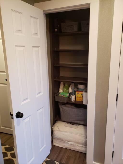 Lake Front Condo 1Bd - Fully Remodeled! Dillon Luaran gambar